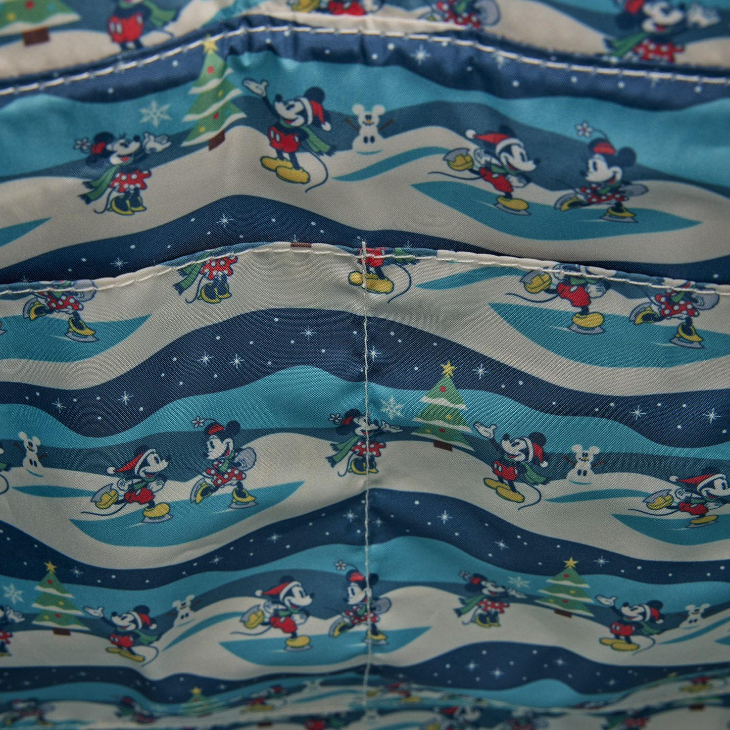 Loungefly Disney Mickey And Minnie Holiday Convertible Tote Bag